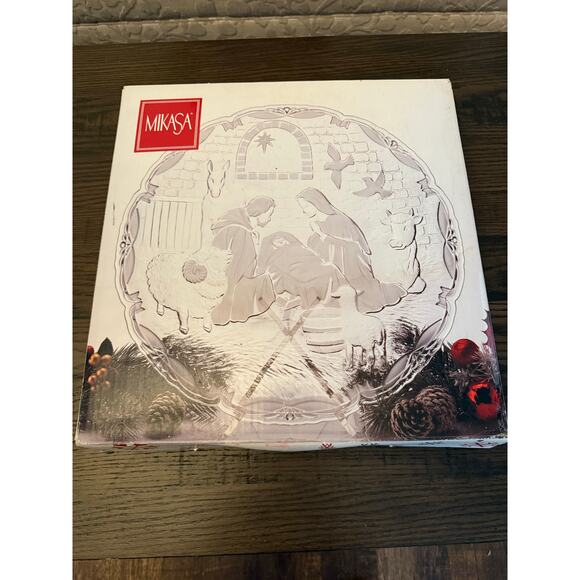 Celebrations by Mikasa Crystal Nativity Plaque – Rejoice - 15.5” Diameter - Picture 10 of 10